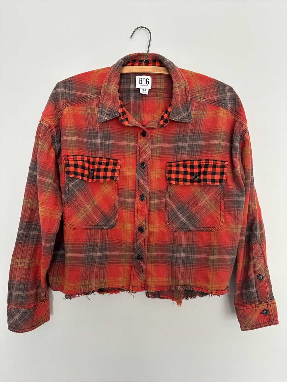Urban Outfitters BDG Rayne Flannel Boxy Cropped Shirt Scottish Checked Red Small - Picture 5 of 15